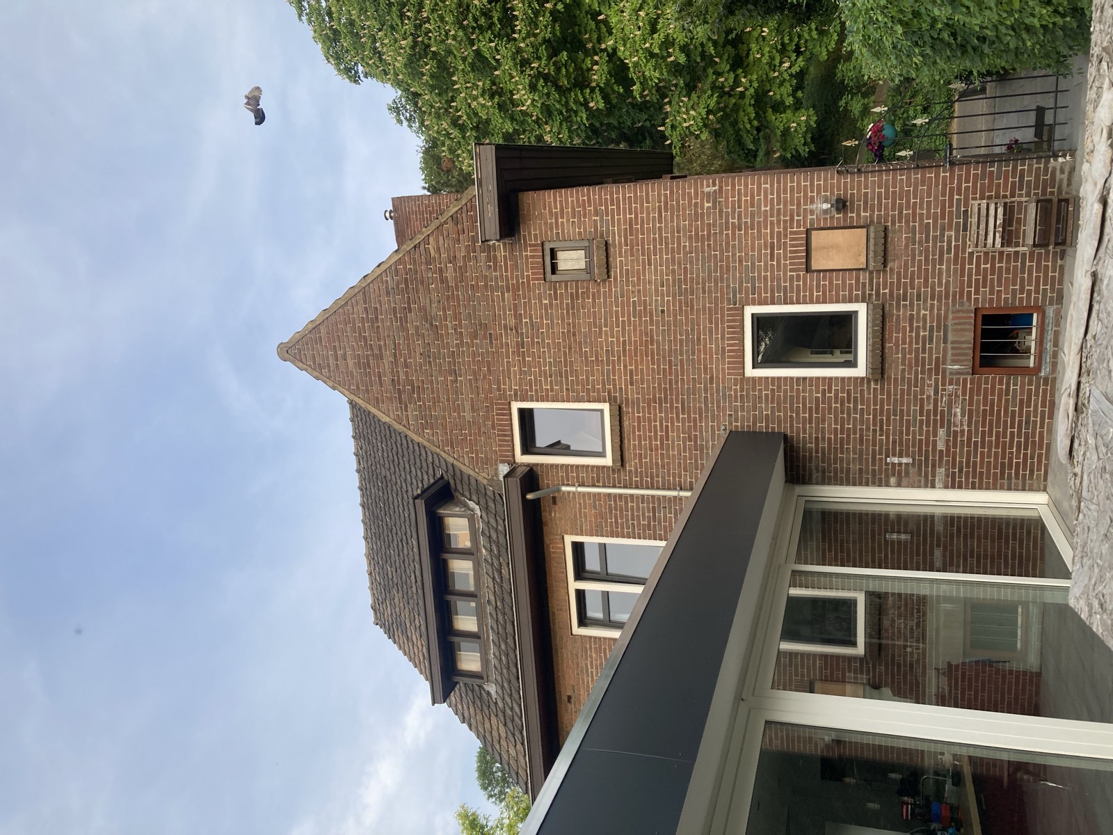 Achterzijde met aanbouw