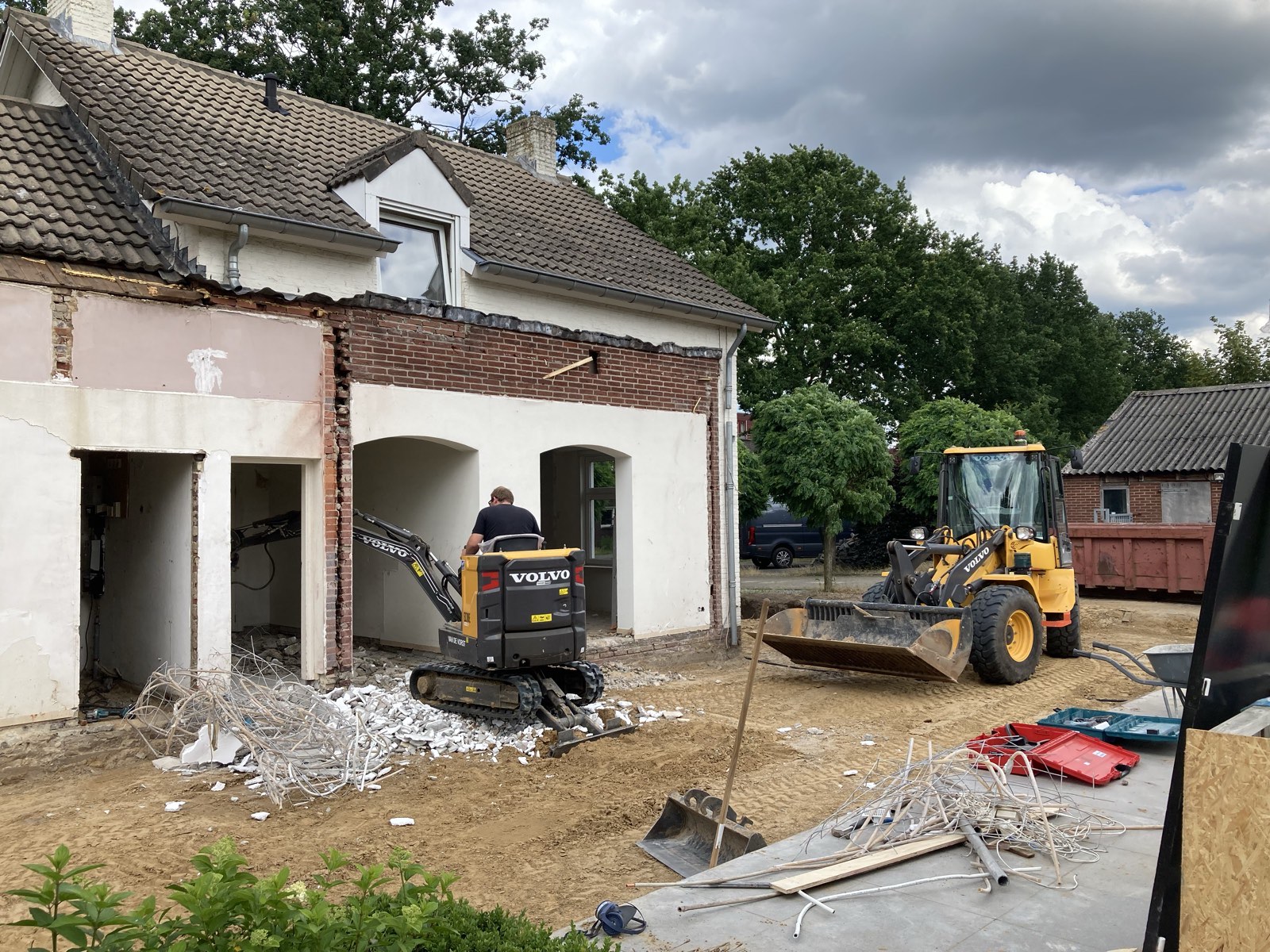 Sloopwerk: gevels eruit