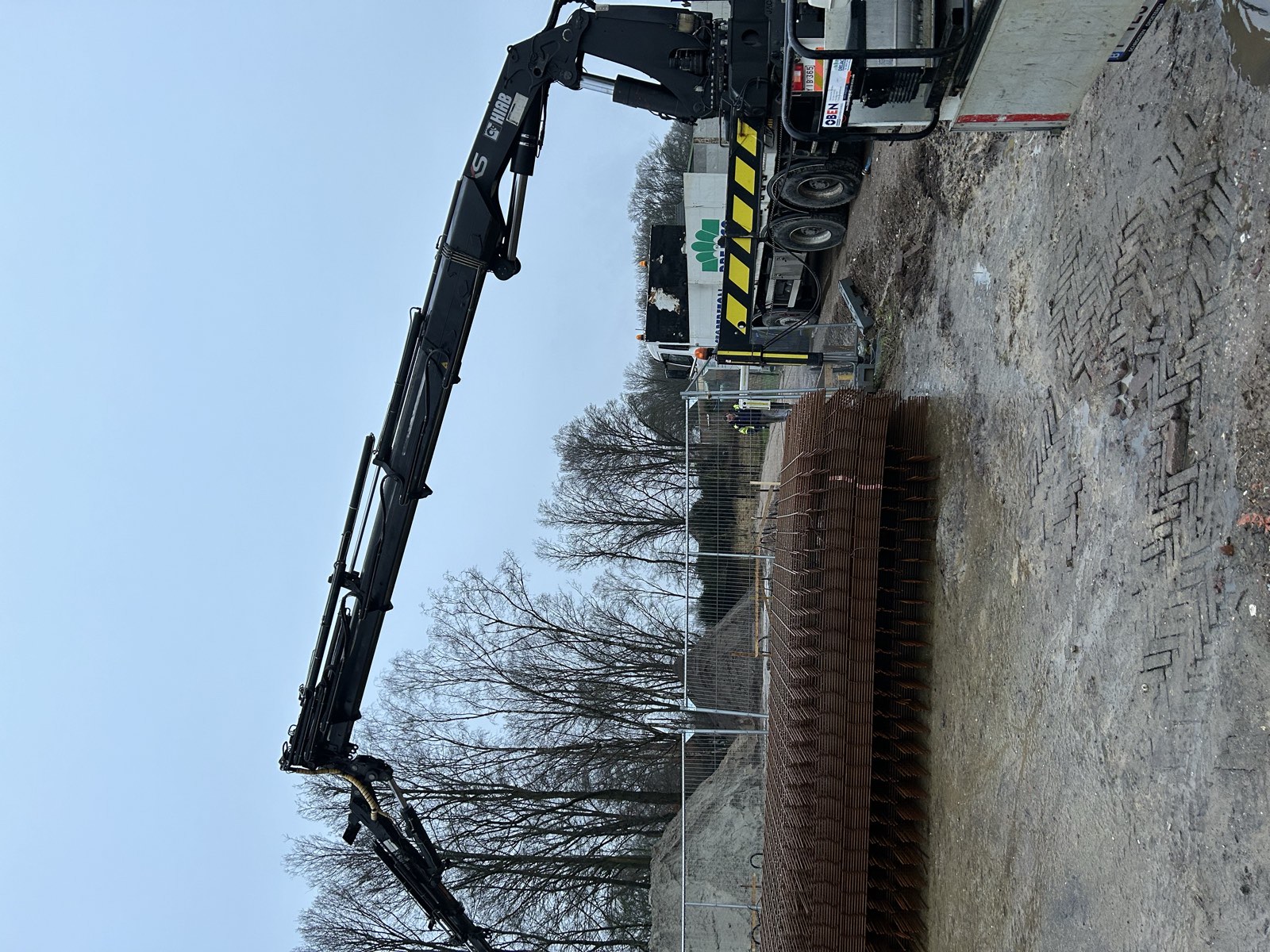 Materieel aangevoerd op de bouwplaats