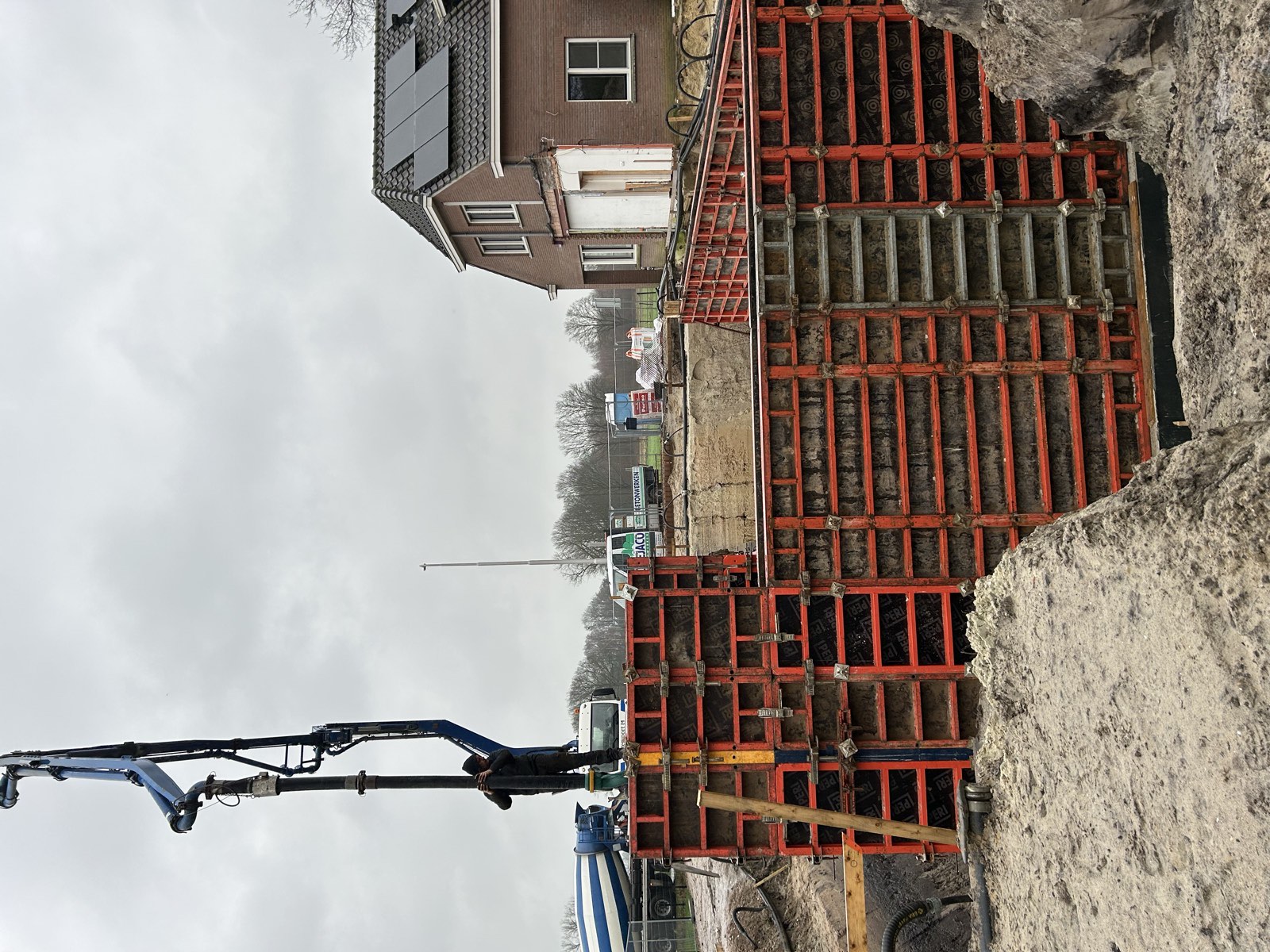 Kelderwanden storten